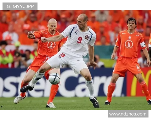 足球明星风采尽显全景图集带你领略绿茵场上的传奇瞬间